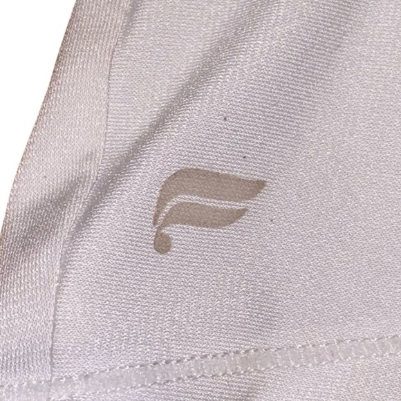 🎉HP🎉 Fabletics x Demi Lovato Tee - Picture 6 of 9